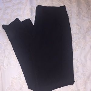 Yoga leggings with side pocket
